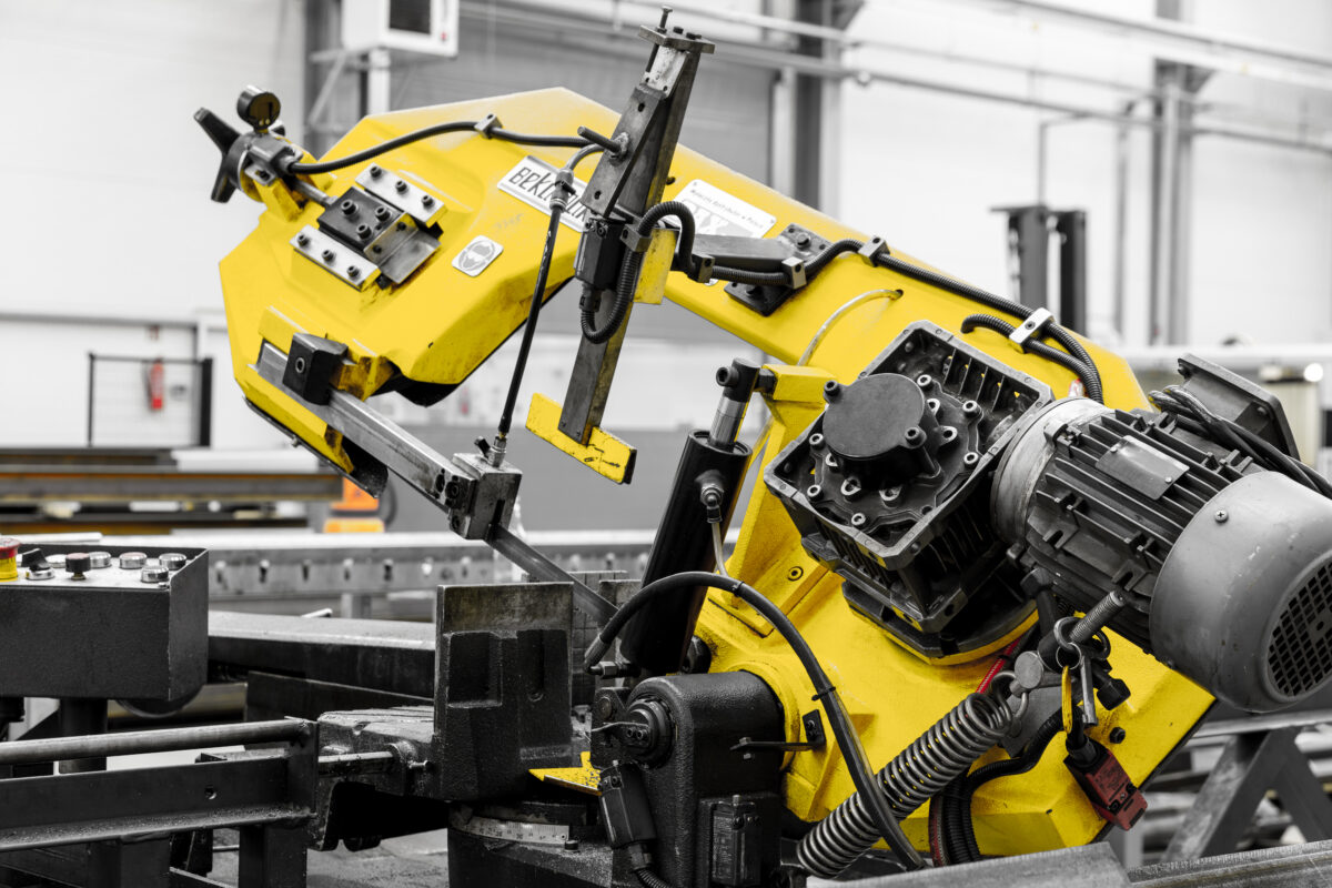 Pełna Automatyzacja Cięcia rur i profili